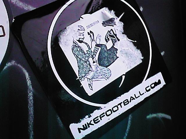 ABBOMINEVOLE FUCK NIKE